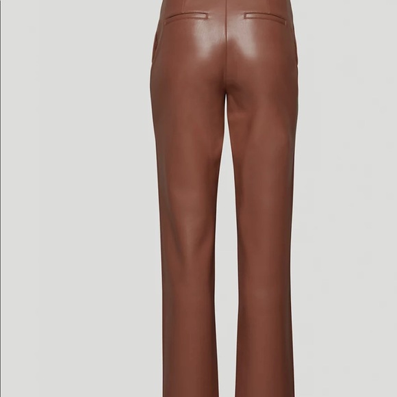 Aritzia Babaton 
New Command Pant - Picture 2 of 4